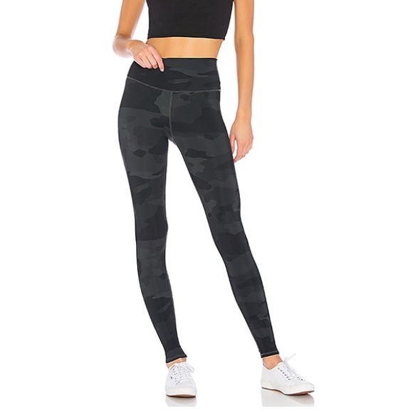 ALO Yoga Other - High wasted vapor legging In Camouflage